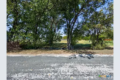 206 N 6th Street, Jarrell, TX 76537 - Photo 5