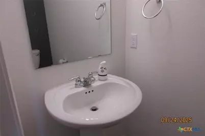 125 Greatest Gift Way, Jarrell, TX 76537 - Photo 3