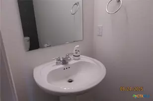 125 Greatest Gift Wy, Jarrell, TX 76537 - Photo 3