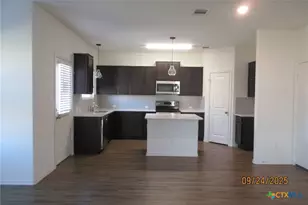 125 Greatest Gift Wy, Jarrell, TX 76537 - Photo 5