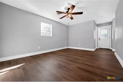 104 East Avenue, Florence, TX 76527 - Photo 5