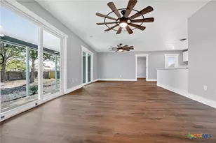 104 East Ave, Florence, TX 76527 - Photo 7