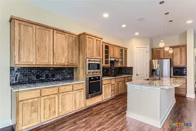 462 Stagecoach Trail, San Marcos, TX 78666 - Photo 3