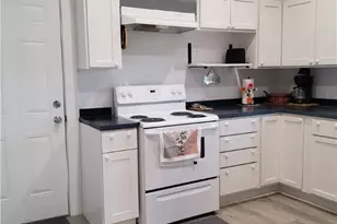 309 N 10th St, Gatesville, TX 76528 - Photo 7