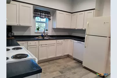 309 N 10th Street, Gatesville, TX 76528 - Photo 5