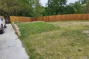 309 N 10th St, Gatesville, TX 76528 - Photo 31