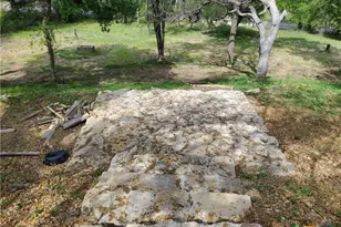 309 N 10th St, Gatesville, TX 76528 - Photo 33