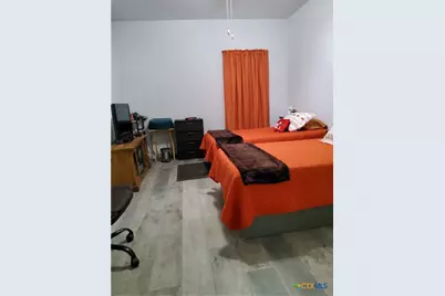 309 N 10th Street, Gatesville, TX 76528 - Photo 11