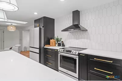 301 W Briarway Drive, Granite Shoals, TX 78654 - Photo 7