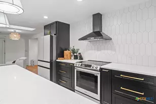 301 W Briarway Dr, Granite Shoals, TX 78654 - Photo 7