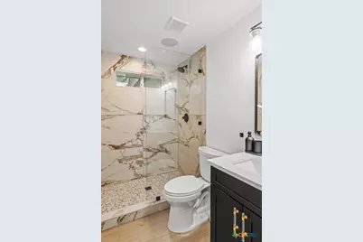 301 W Briarway Drive, Granite Shoals, TX 78654 - Photo 9