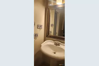 604 Davis Street, Edna, TX 77957 - Photo 17