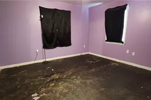 604 Davis St, Edna, TX 77957 - Photo 21