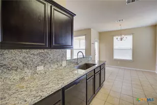 525 Tom Kemp Dr, New Braunfels, TX 78130 - Photo 5