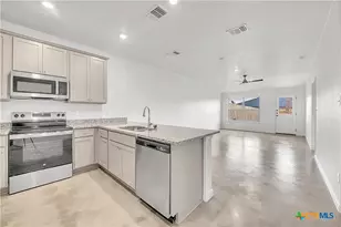 908 Smoke Tree Ln, Killeen, TX 76543 - Photo 5