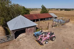 2944 State Hwy 111, Yoakum, TX 77995 - Photo 15