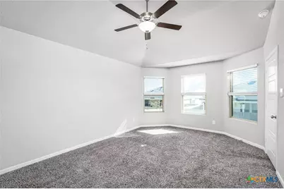 1117 Amber Lake, Seguin, TX 78155 - Photo 9