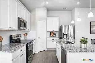 1117 Amber Lk, Seguin, TX 78155 - Photo 5