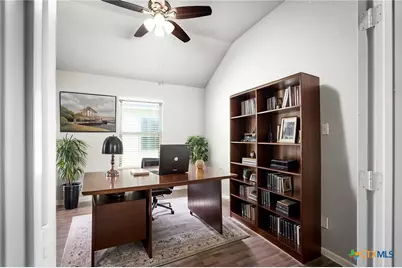 1117 Amber Lake, Seguin, TX 78155 - Photo 17