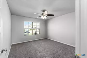 1117 Amber Lk, Seguin, TX 78155 - Photo 15