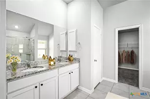 1117 Amber Lk, Seguin, TX 78155 - Photo 11