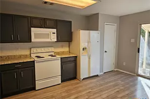 5115 Meridian Farm, San Antonio, TX 78244 - Photo 5