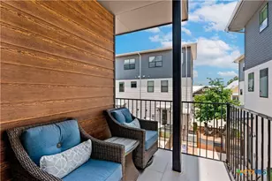 1208 N Academy Ave, New Braunfels, TX 78130 - Photo 5