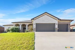 8203 Grand Oaks Ln, Killeen, TX 76542 - Photo 1