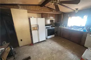 133 County Rd 436, Stockdale, TX 78160 - Photo 5