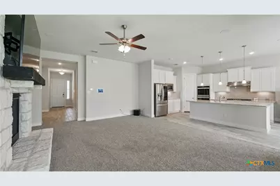 1606 Folk Victorian, New Braunfels, TX 78132 - Photo 11