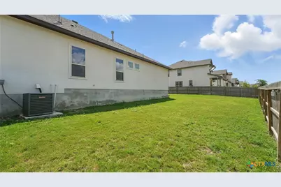 1606 Folk Victorian, New Braunfels, TX 78132 - Photo 7