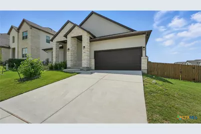 1606 Folk Victorian, New Braunfels, TX 78132 - Photo 1