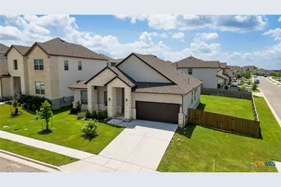 1606 Folk Victorian, New Braunfels, TX 78132 - Photo 5