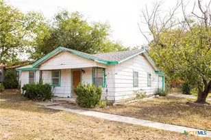 1005 Campbell St, Lampasas, TX 76550 - Photo 21