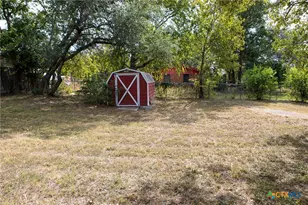 1005 Campbell St, Lampasas, TX 76550 - Photo 15