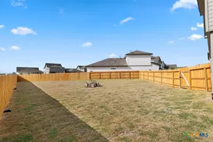 410 Kayden Pt, New Braunfels, TX 78130 - Photo 31