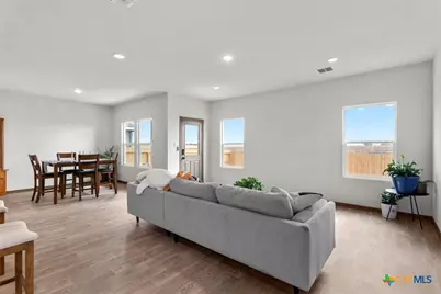 410 Kayden Point, New Braunfels, TX 78130 - Photo 7