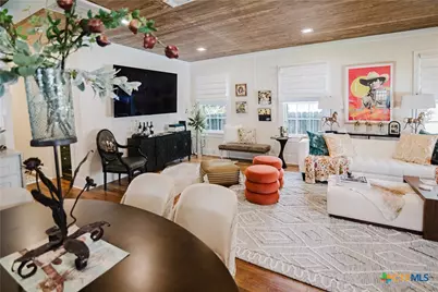 213 W Broadway Street, Cuero, TX 77954 - Photo 5