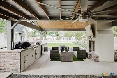 213 W Broadway Street, Cuero, TX 77954 - Photo 15