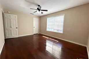 1103 S 49th St, Temple, TX 76504 - Photo 9