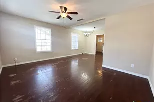 1103 S 49th St, Temple, TX 76504 - Photo 3