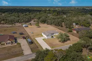 584 Post Oak Dr, Victoria, TX 77905 - Photo 21