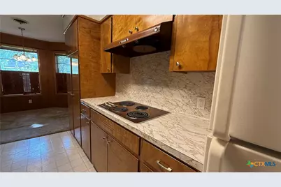 203 Longfellow Lane, Victoria, TX 77904 - Photo 13