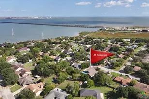 141 Seascape Dr, Port Lavaca, TX 77979 - Photo 3