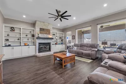 203 Hatter Drive, Moody, TX 76557 - Photo 5