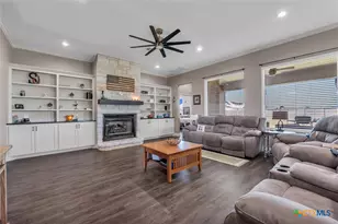 203 Hatter Dr, Moody, TX 76557 - Photo 5