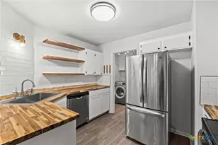 2210 Barry Dr, Killeen, TX 76543 - Photo 9