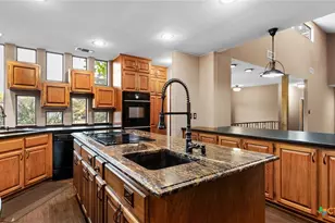 9521 Sumac Cir, Garden Ridge, TX 78266 - Photo 11