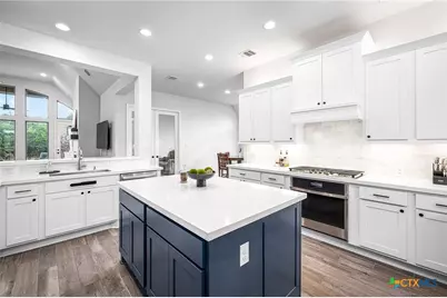 358 Bridle Trail, New Braunfels, TX 78132 - Photo 9