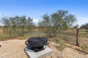 6492 State Hwy 304, Harwood, TX 78632 - Photo 35